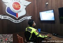 PANTAU ARUS LALU LINTAS MELALUI CCTV TMC