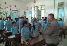 “Kegiatan Penyuluhan oleh Kasat Binmas Polres Singkawang: Mengatasi Kenakalan Remaja dan Bullying”
