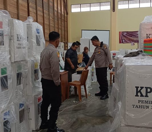 Proses Rekapitulasi Pemilu 2024 masih Berlangsung, Polres Singkawang Terus Lakukan Giat Pengamanan